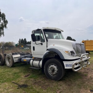 International WorkStar 7600 Horse Truck