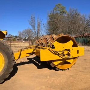 Vibrating Padfoot Roller