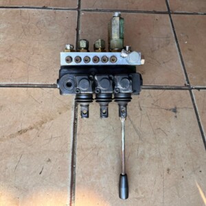3-Spool Hydraulic Directional Control Valve
