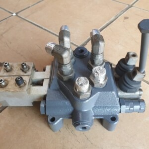 Hydraulic Directional Control Valve Bank