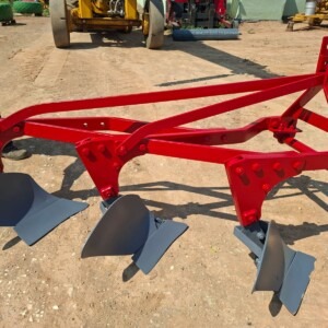 Three Furrow Plough / Drie Skaar Ploeg