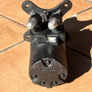 Char-Lynn 130-135-003 Hydraulic Orbital Steering Valve