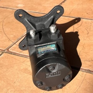 Char-Lynn 130-1061-003 Hydraulic Orbital Steering Valve