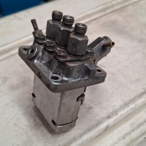Kubota D902 Engine Injector Pump