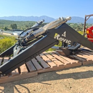 Rovic Front End Loader / Voorlaaier
