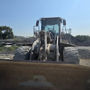 Bell L2106E Front End Loader