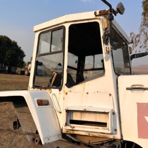 Bell 1226 Haulage Tow Tractor Cab